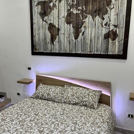 Regy Bed & Breakfast Наполи Екстериор снимка