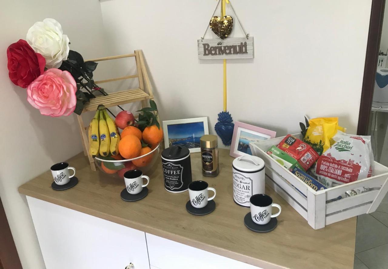 Regy Bed & Breakfast Наполи Екстериор снимка