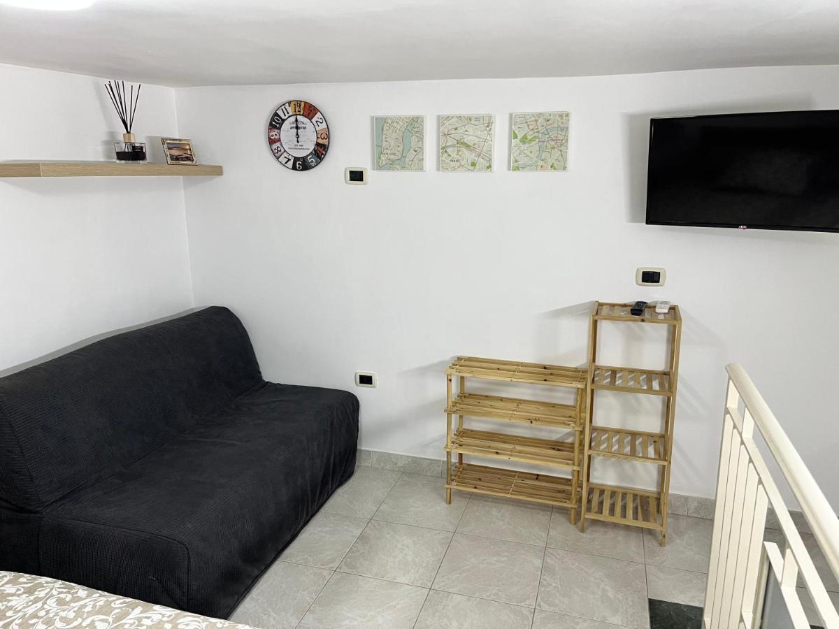 Regy Bed & Breakfast Наполи Екстериор снимка