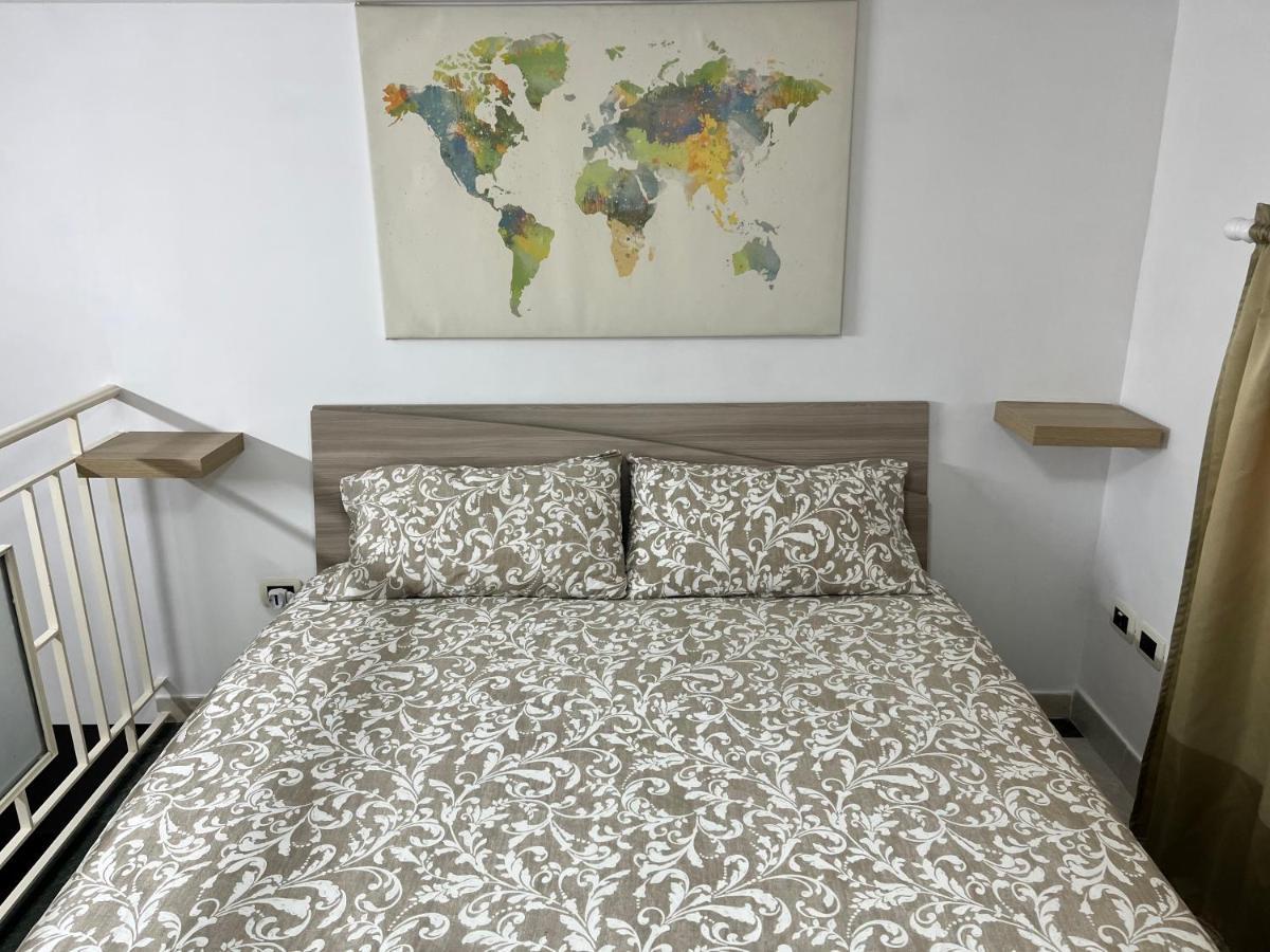 Regy Bed & Breakfast Наполи Екстериор снимка