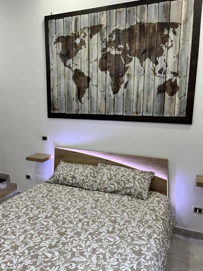 Regy Bed & Breakfast Наполи Екстериор снимка