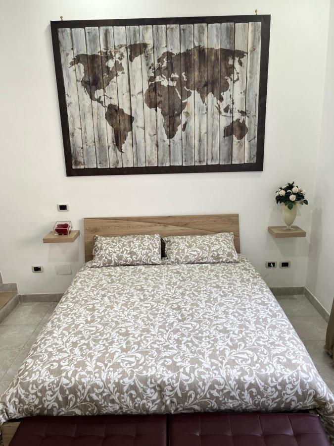 Regy Bed & Breakfast Наполи Екстериор снимка