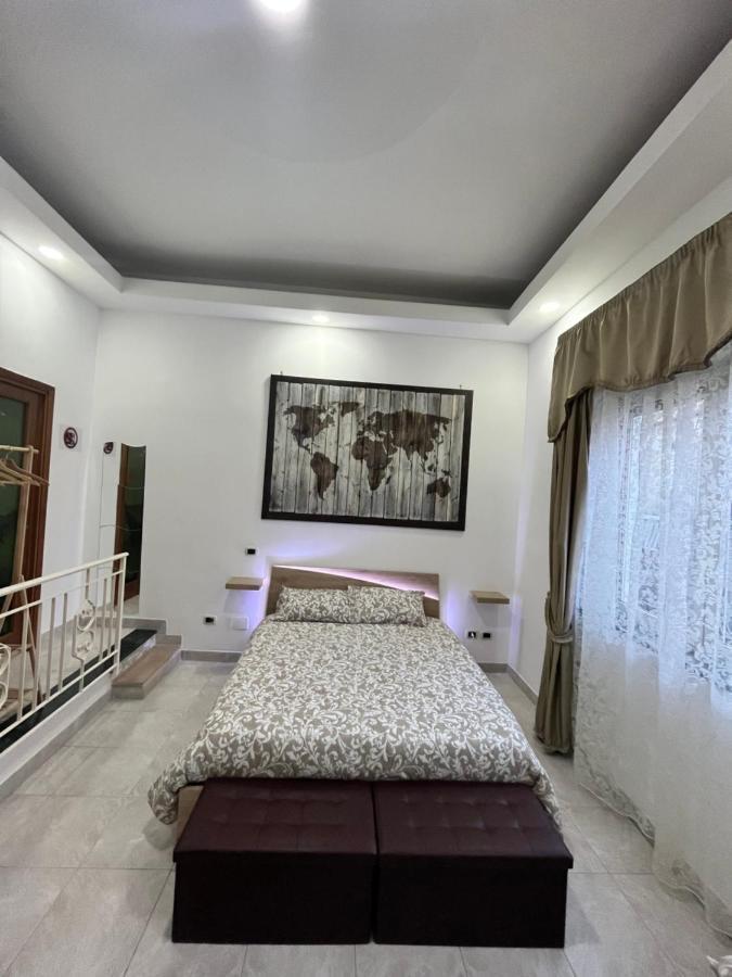 Regy Bed & Breakfast Наполи Екстериор снимка