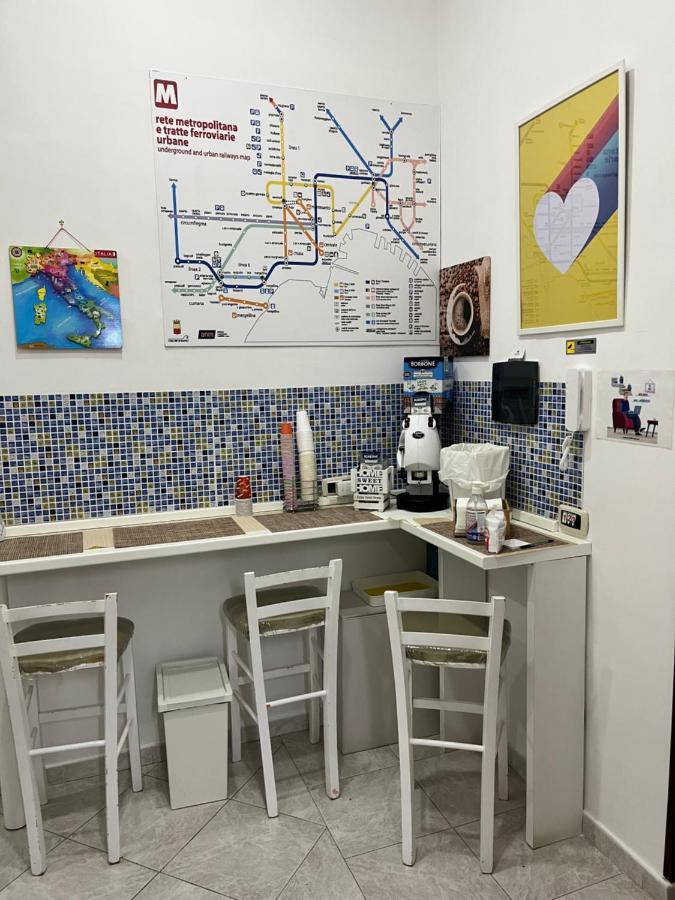 Regy Bed & Breakfast Наполи Екстериор снимка