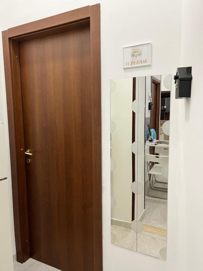 Regy Bed & Breakfast Наполи Екстериор снимка